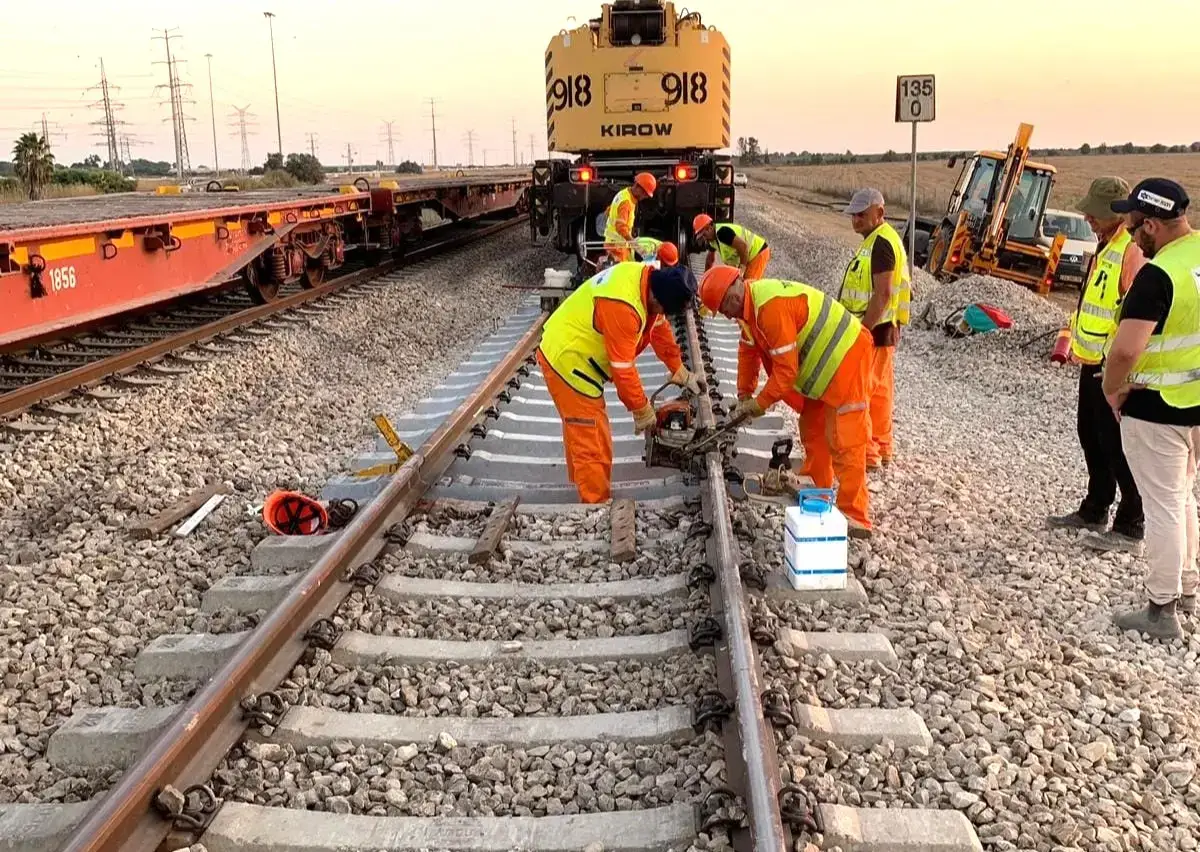 Китай и Казахстан запустили контейнерный маршрут в Европу в обход России