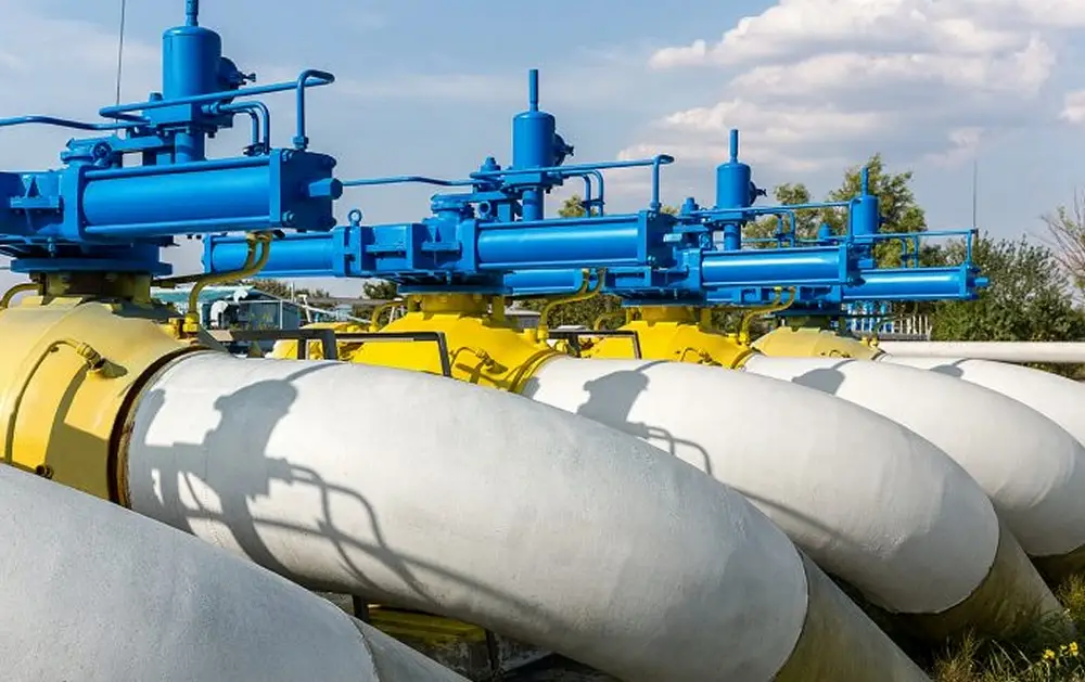 Пусть свои мерзнут: несмотря на нужду страны в газе, компании Украины перепродает топливо в ЕС