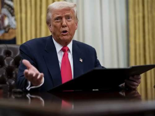 Трамп заткнул журналиста после вопроса о конфликте Маска и Рубио