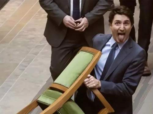 Трюдо унес кресло из парламента и показал язык Трюдо унес кресло из парламента и показал язык