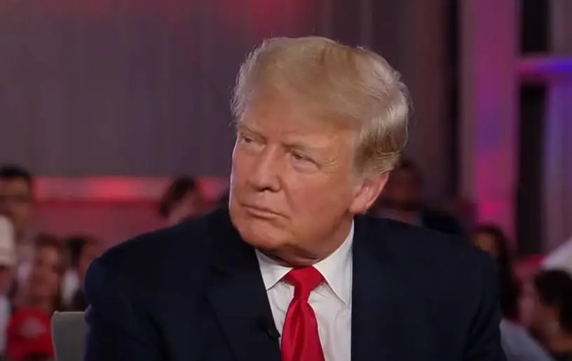 Накопившиеся «тревожные кейсы» повисли тяжелыми гирями на Трампе и его команде