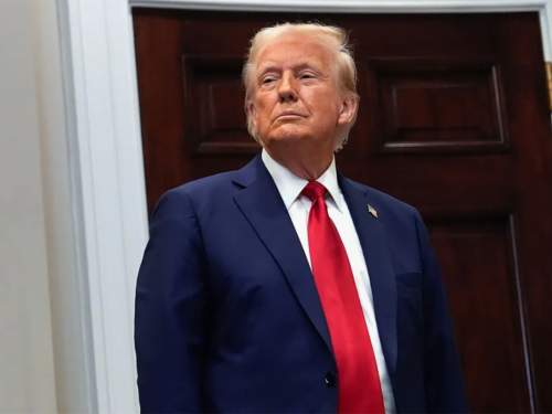 «Все больше и больше солдат»: Трамп объявил о планах отправить войска в Гренландию и аннексировать датский остров