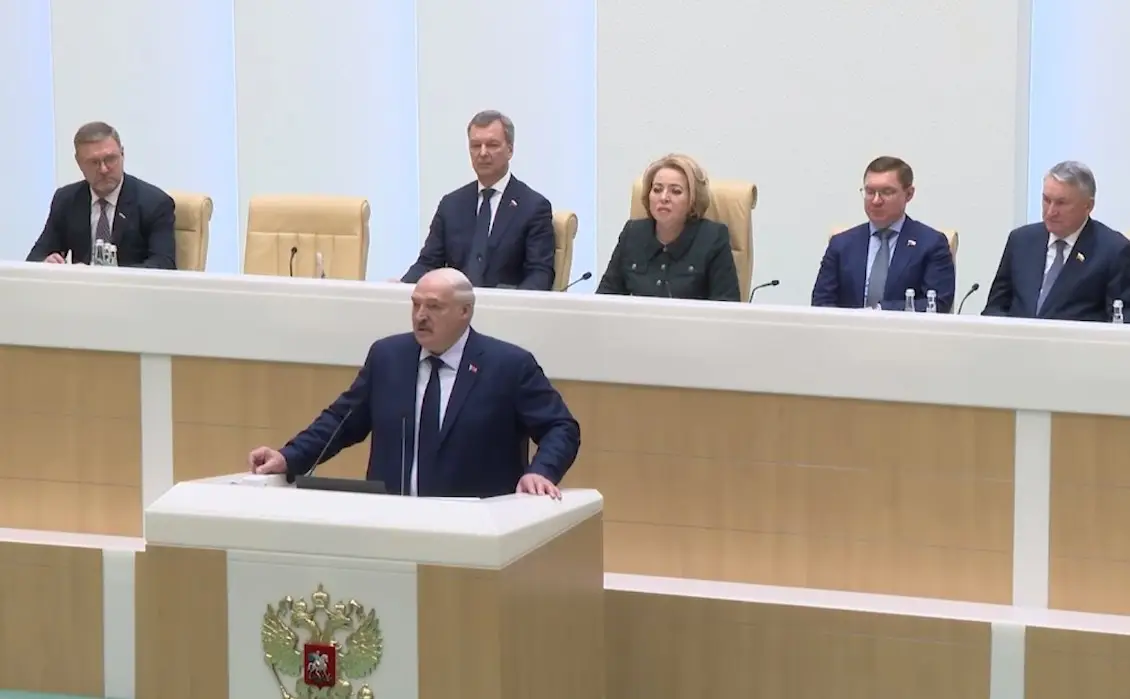 Лукашенко просит Россию построить вторую АЭС и предполагает формирование общего парламента