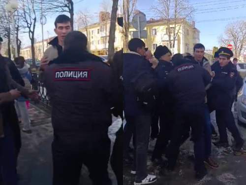 Студенты из Туркмении, отчисленные из вуза в Ставрополе, вышли на акцию протеста (ВИДЕО) Студенты из Туркмении, отчисленные из вуза в Ставрополе, вышли на акцию протеста (ВИДЕО)