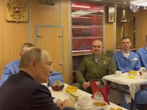 «Мы их добьем»: Путин предложил ввести внешнее управление на Украине (ВИДЕО) «Мы их добьем»: Путин предложил ввести внешнее управление на Украине (ВИДЕО)