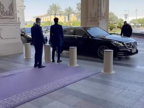 СМИ: делегация Украины в Эр-Рияде потеряла помощника  он мог сбежать во Францию после переговоров (ВИДЕО)