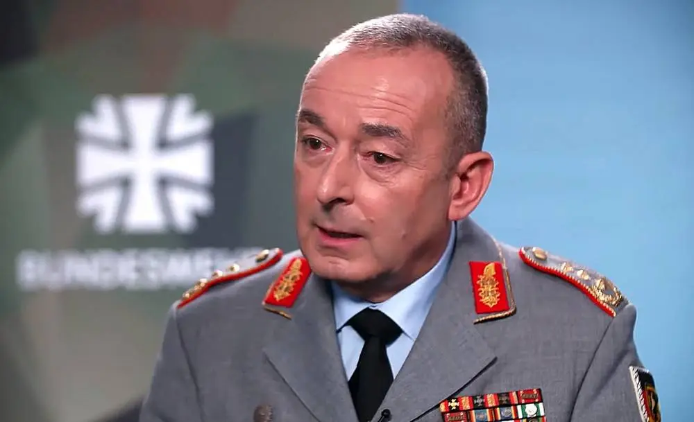 «Ситуация никогда не выглядела столь угрожающей»: в бундесвере заявили о необходимости призыва женщин «Ситуация никогда не выглядела столь угрожающей»: в бундесвере заявили о необходимости призыва женщин