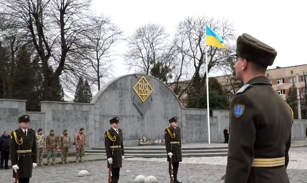 Спастись от вечного рабства Украина может только капитулировав перед Россией Спастись от вечного рабства Украина может только капитулировав перед Россией
