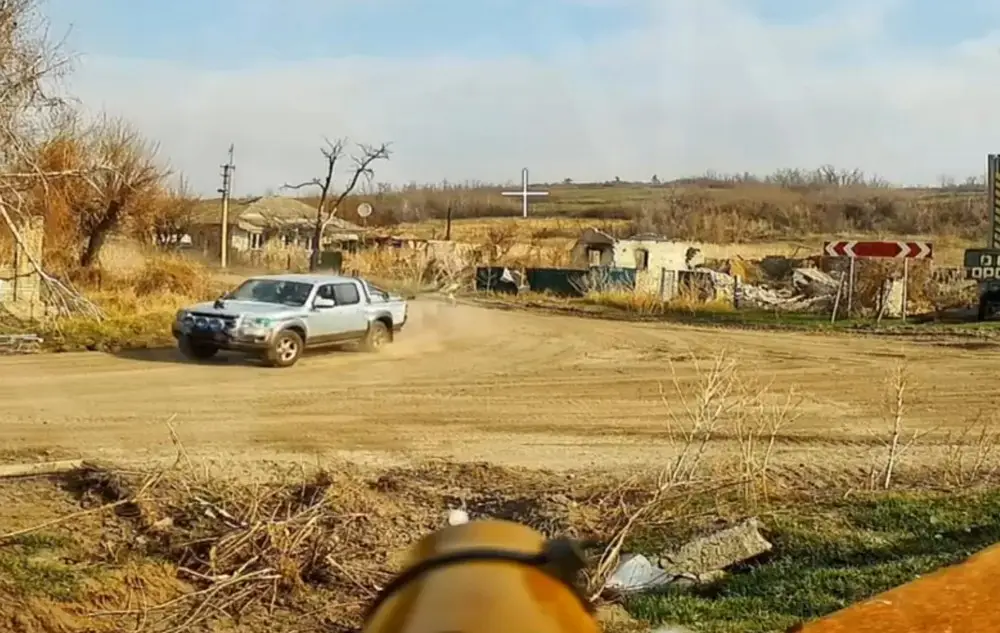 Засада с помощью FPV становится излюбленной тактикой ВС РФ Засада с помощью FPV становится излюбленной тактикой ВС РФ