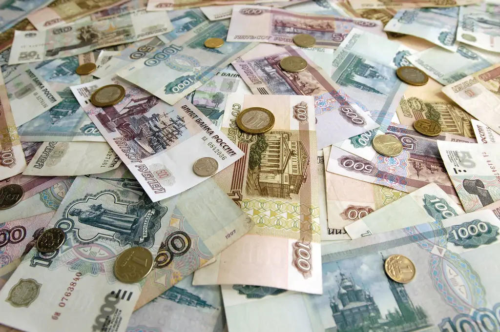 Сергей Глазьев потребовал от ЦБ вернуть стране 30 трлн рублей, высосанных из экономики через высокие ставки Сергей Глазьев потребовал от ЦБ вернуть стране 30 трлн рублей, высосанных из экономики через высокие ставки