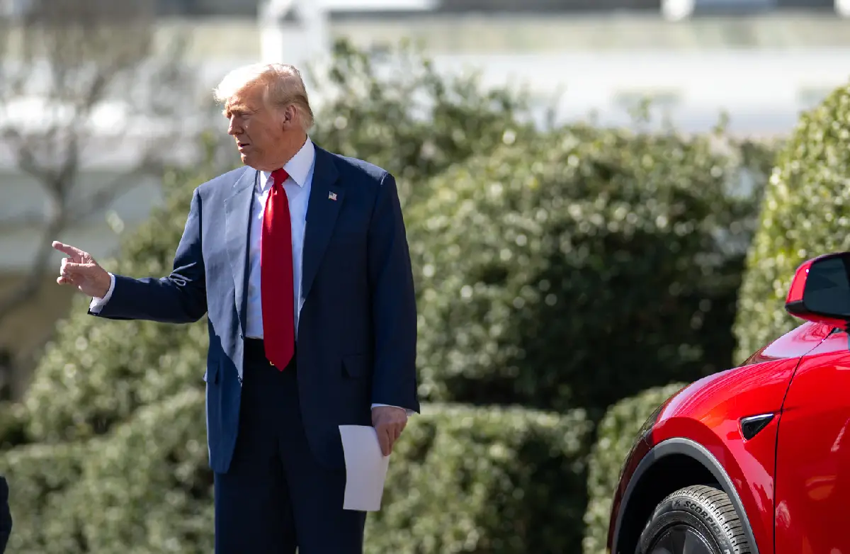 В команде Трампа советуют ему не общаться с Путиным – NBC
