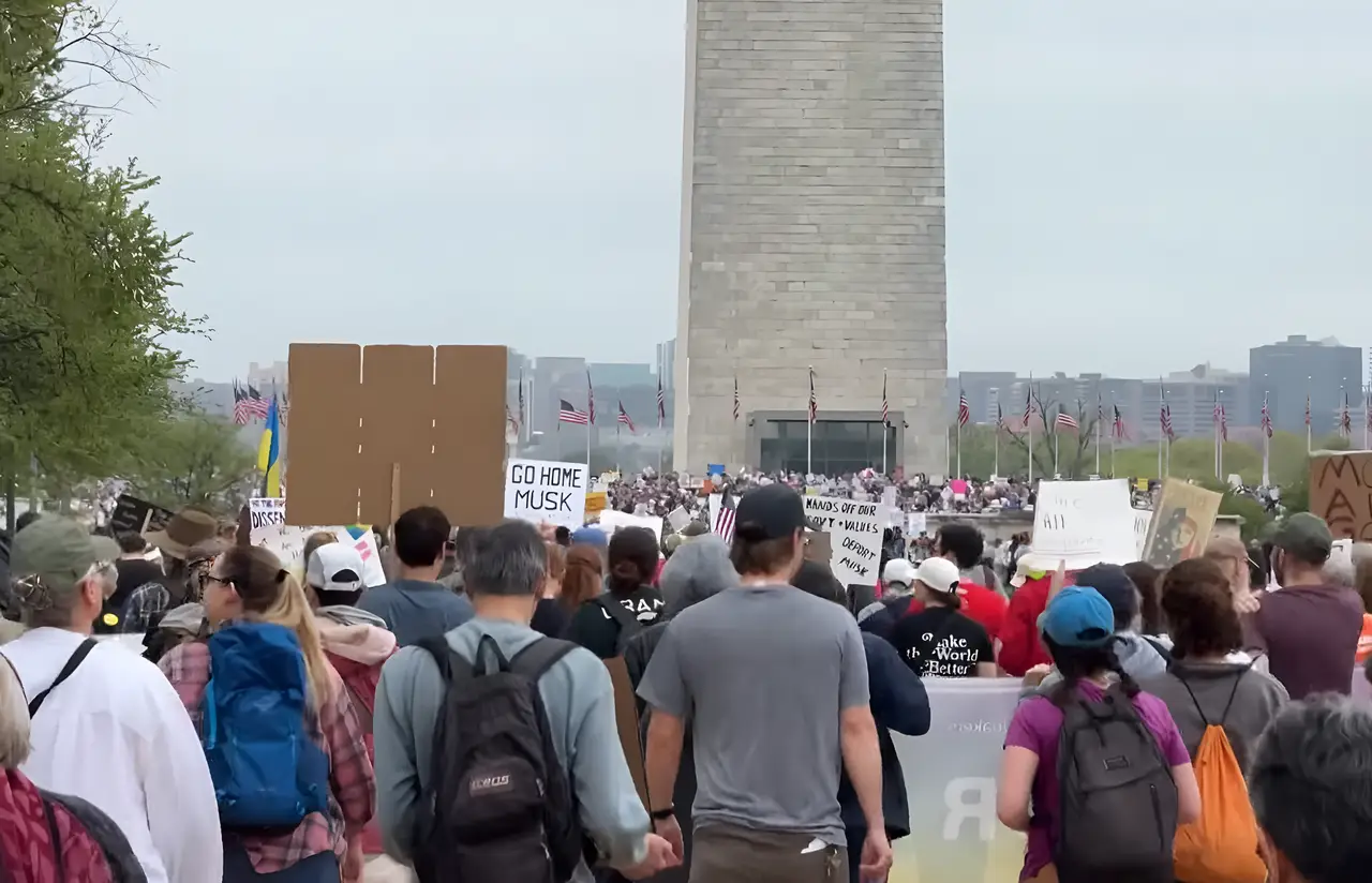 Репетиция майдана: имеют ли перспективу антитрамповские протесты в США?
