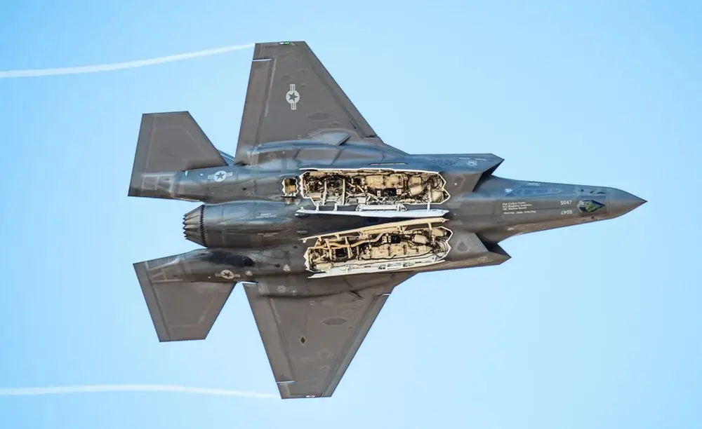 США перебрасывают F-35А и F-15Е поближе к Китаю на фоне напряженности вокруг Тайваня США перебрасывают F-35А и F-15Е поближе к Китаю на фоне напряженности вокруг Тайваня