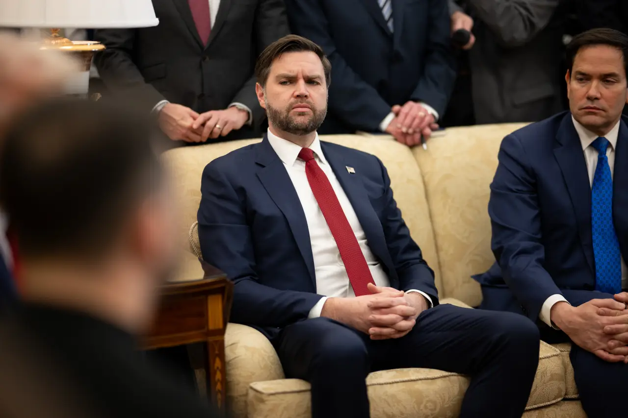 Зеленский и Вэнс продолжают заочную перепалку