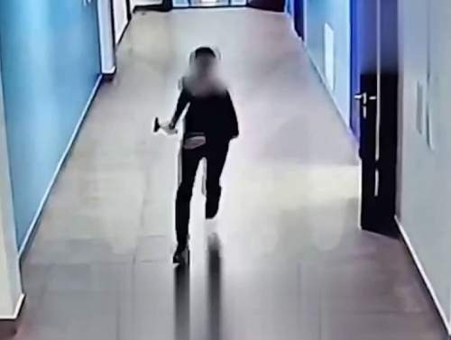В Люберцах пятиклассник ударил молотком учителя по голове и сбежал в лес (ФОТО, ВИДЕО)