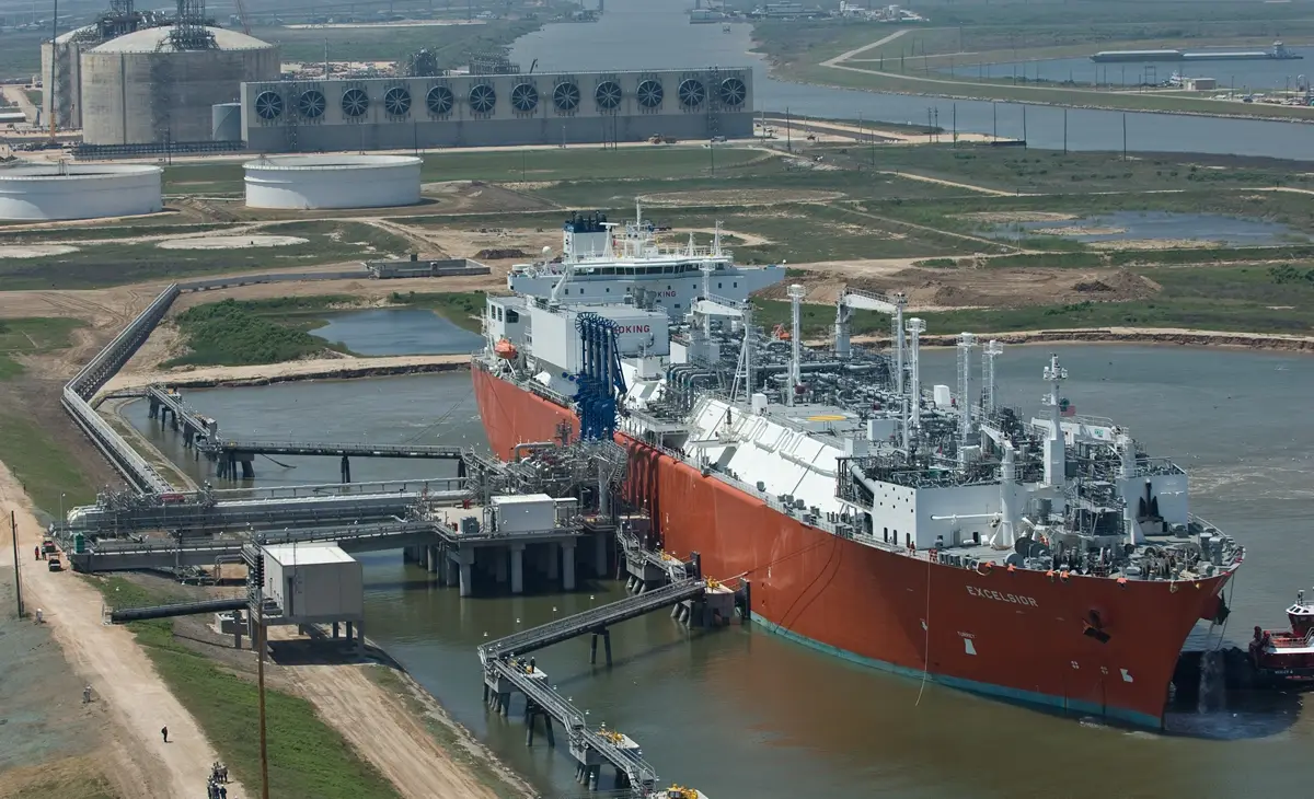 Немецкая госкомпания закупает все больше российского газа в нарушение своих же санкций