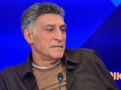 «Без участия сознания»: врачи объяснили жесты впавшего в кому Кеосаяна