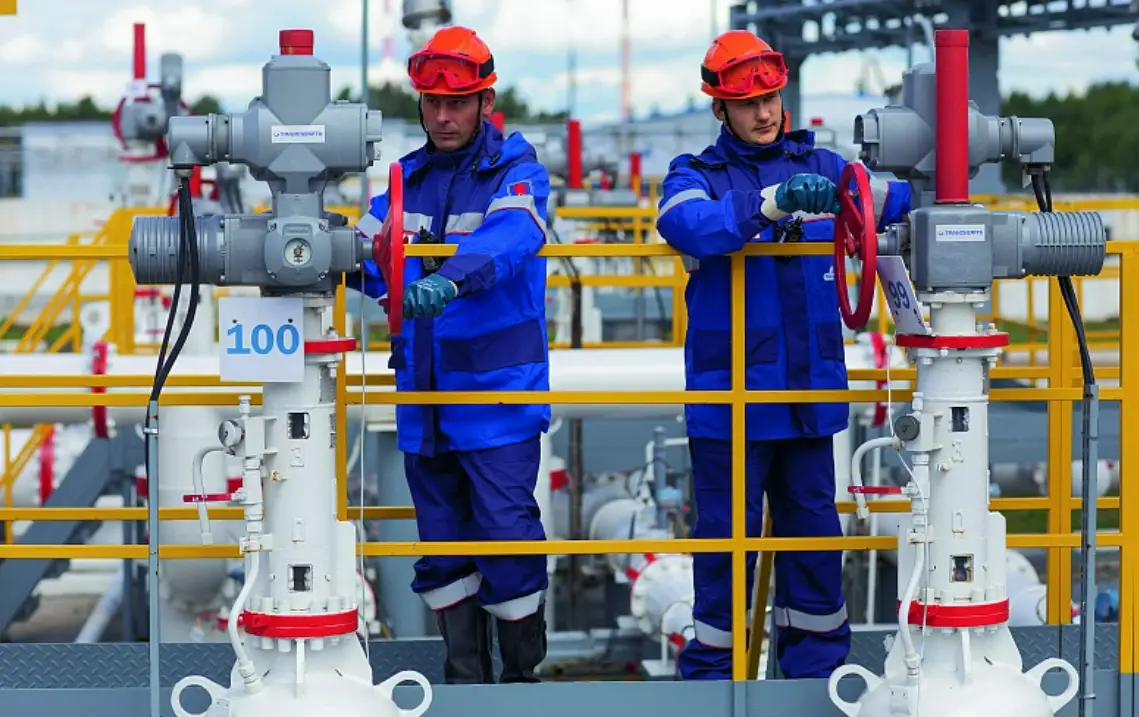 России удалось увеличить добычу нефти даже под санкциями – Bloomberg России удалось увеличить добычу нефти даже под санкциями – Bloomberg