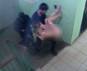 «Занесли в подъезд абсолютно голую»: в Иваново группа мигрантов более 7 часов насиловала девушку (ФОТО, ВИДЕО)