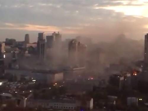 Взрывы в Киеве: столица Украины атакована «Геранями» (ВИДЕО) Взрывы в Киеве: столица Украины атакована «Геранями» (ВИДЕО)
