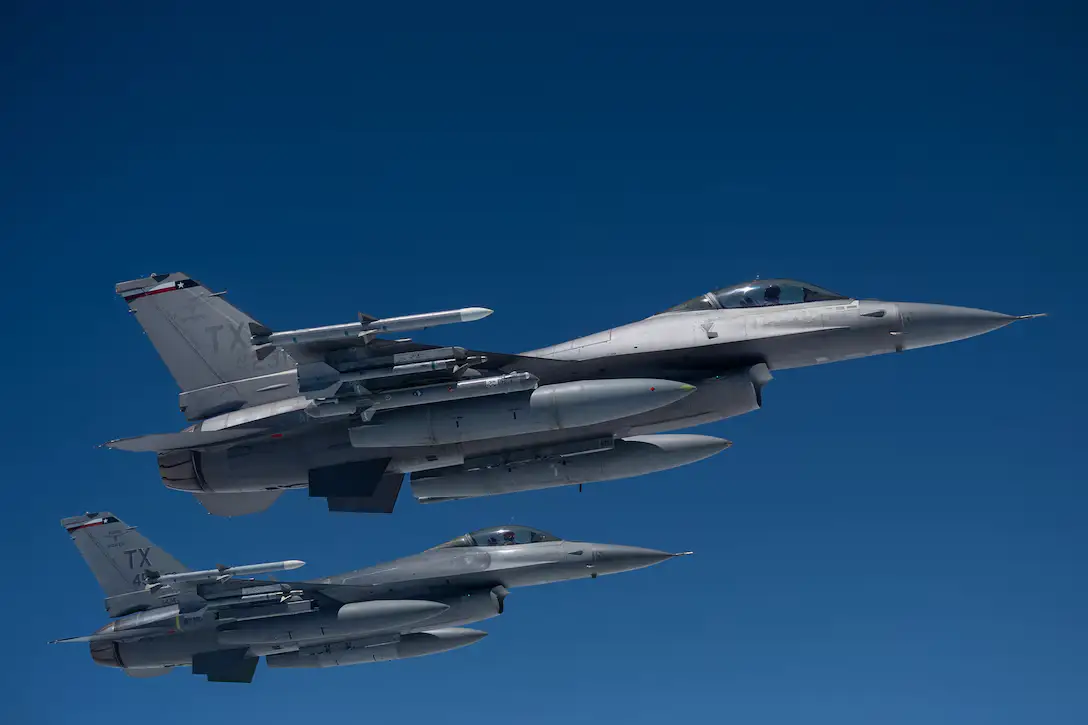 Не «Герань», а F-16: истребитель Су-27 ВВС Украины был сбит дружественным огнем Не «Герань», а F-16: истребитель Су-27 ВВС Украины был сбит дружественным огнем