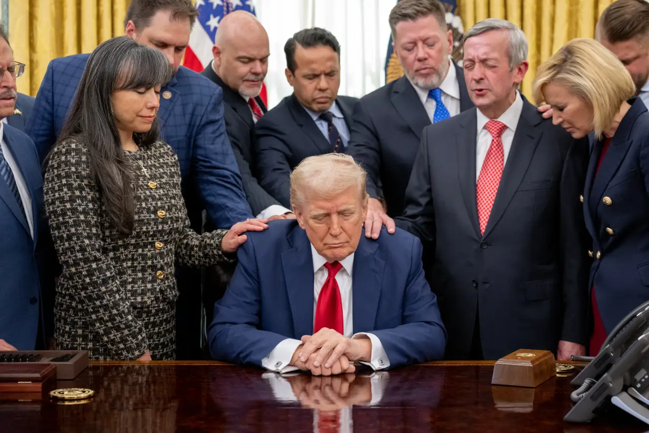 В Конгресс США внесено предложение об импичменте Дональду Трампу В Конгресс США внесено предложение об импичменте Дональду Трампу