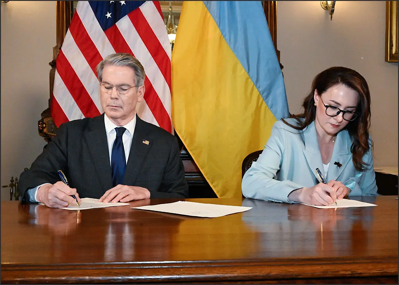 «Получим больше, чем вложили»: США и Украина разошлись в оценках подписания ресурсной сделки «Получим больше, чем вложили»: США и Украина разошлись в оценках подписания ресурсной сделки