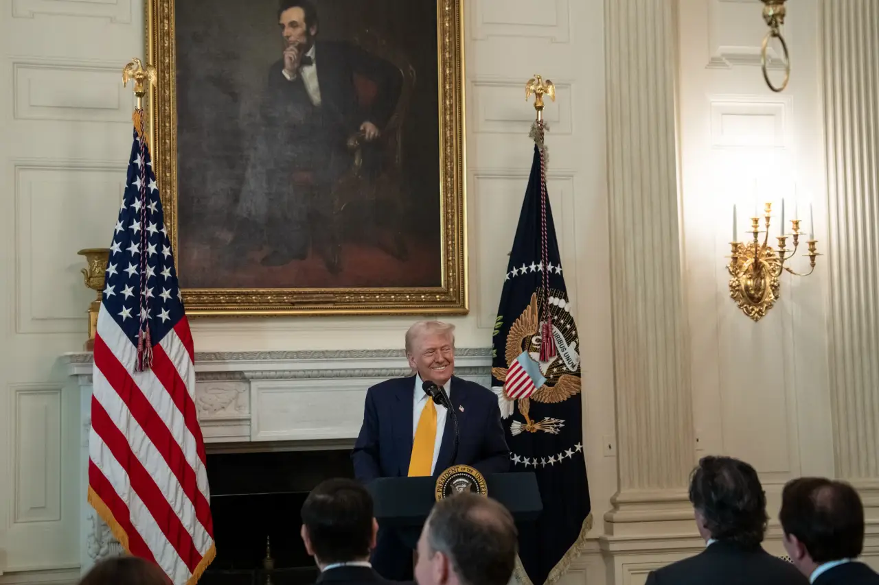 На встречу с Путиным? Трамп хочет превратить визит в Саудовскую Аравию ценой в 1 триллион долларов в триумф – RS На встречу с Путиным? Трамп хочет превратить визит в Саудовскую Аравию ценой в 1 триллион долларов в триумф – RS