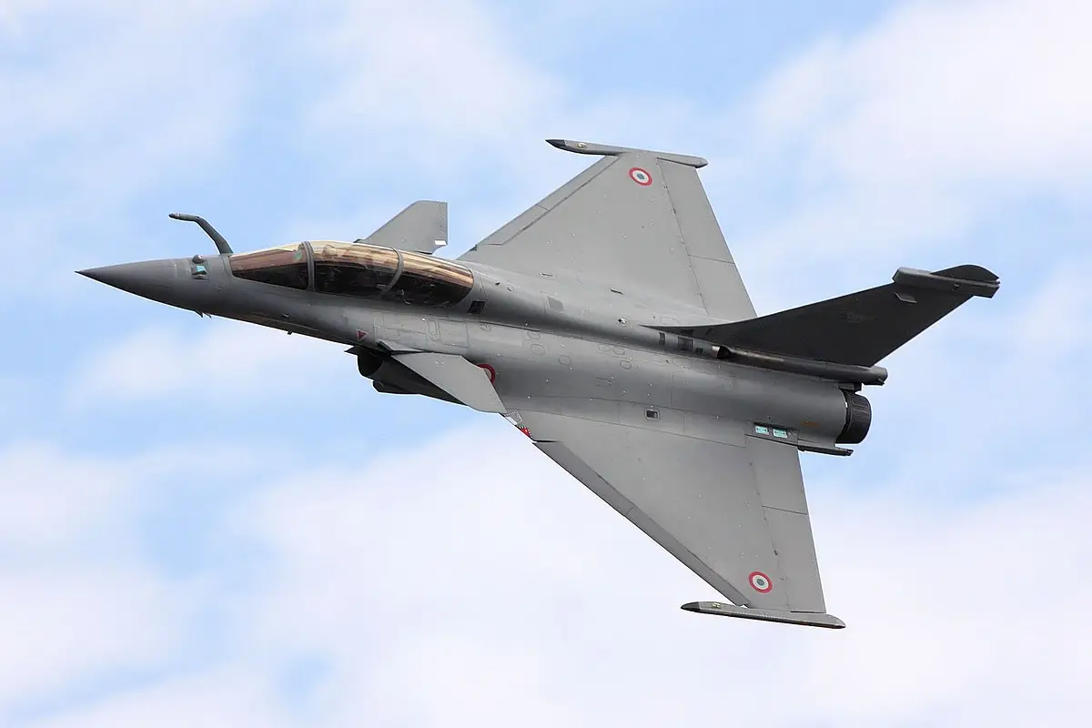 Два истребителя Rafale и один Mirage 2000 потеряли ВВС Индии за одну ночь Два истребителя Rafale и один Mirage 2000 потеряли ВВС Индии за одну ночь