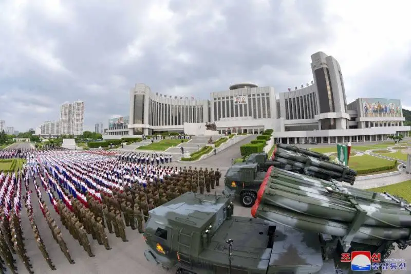 Опубликовано видео применения военнослужащими ВС РФ северокорейской РСЗО М1991 Опубликовано видео применения военнослужащими ВС РФ северокорейской РСЗО М1991