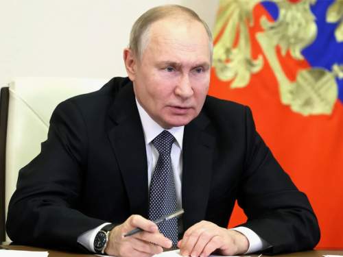 Киев негласно присоединился к объявленному Путиным перемирии