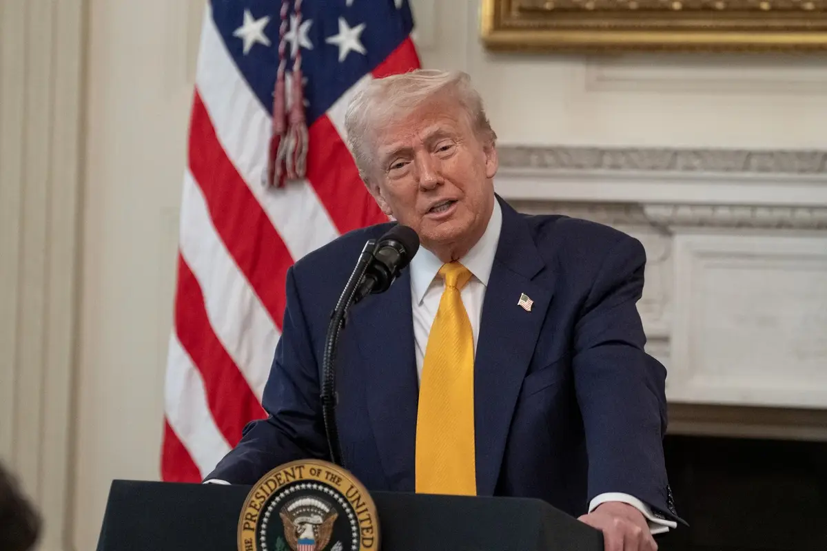 «Новый мир»: стала известна реакция Трампа на ночные предложения Путина о переговорах в Стамбуле «Новый мир»: стала известна реакция Трампа на ночные предложения Путина о переговорах в Стамбуле