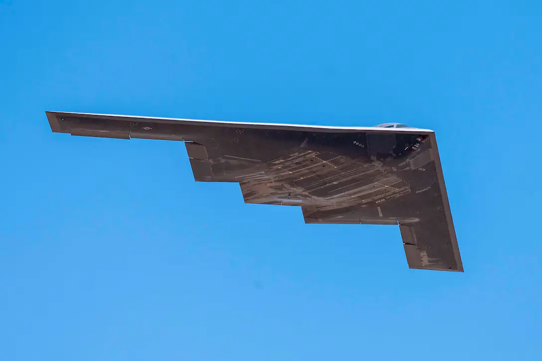 США вернули на свои авиабазы стратегические бомбардировщики В-2, которыми собирались бомбить Иран
