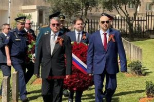 В Сети появилось фото похудевшего в Африке Суровикина с голым торсом (ФОТО)