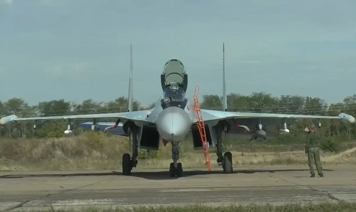 Авиация НАТО пыталась перехватить российский истребитель Су-35 над Финским заливом Авиация НАТО пыталась перехватить российский истребитель Су-35 над Финским заливом
