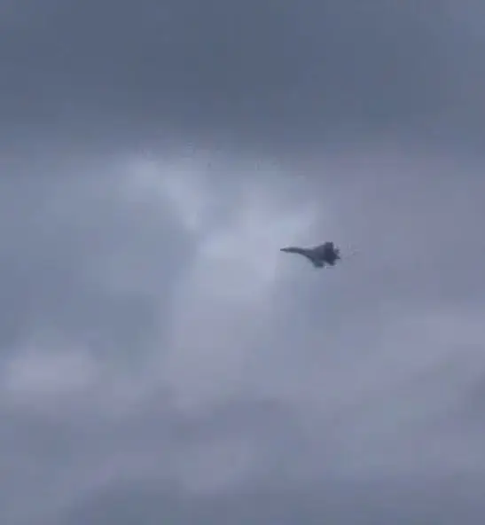 Российский Су-35 не дал эстонцам захватить танкер с русским экипажем Российский Су-35 не дал эстонцам захватить танкер с русским экипажем