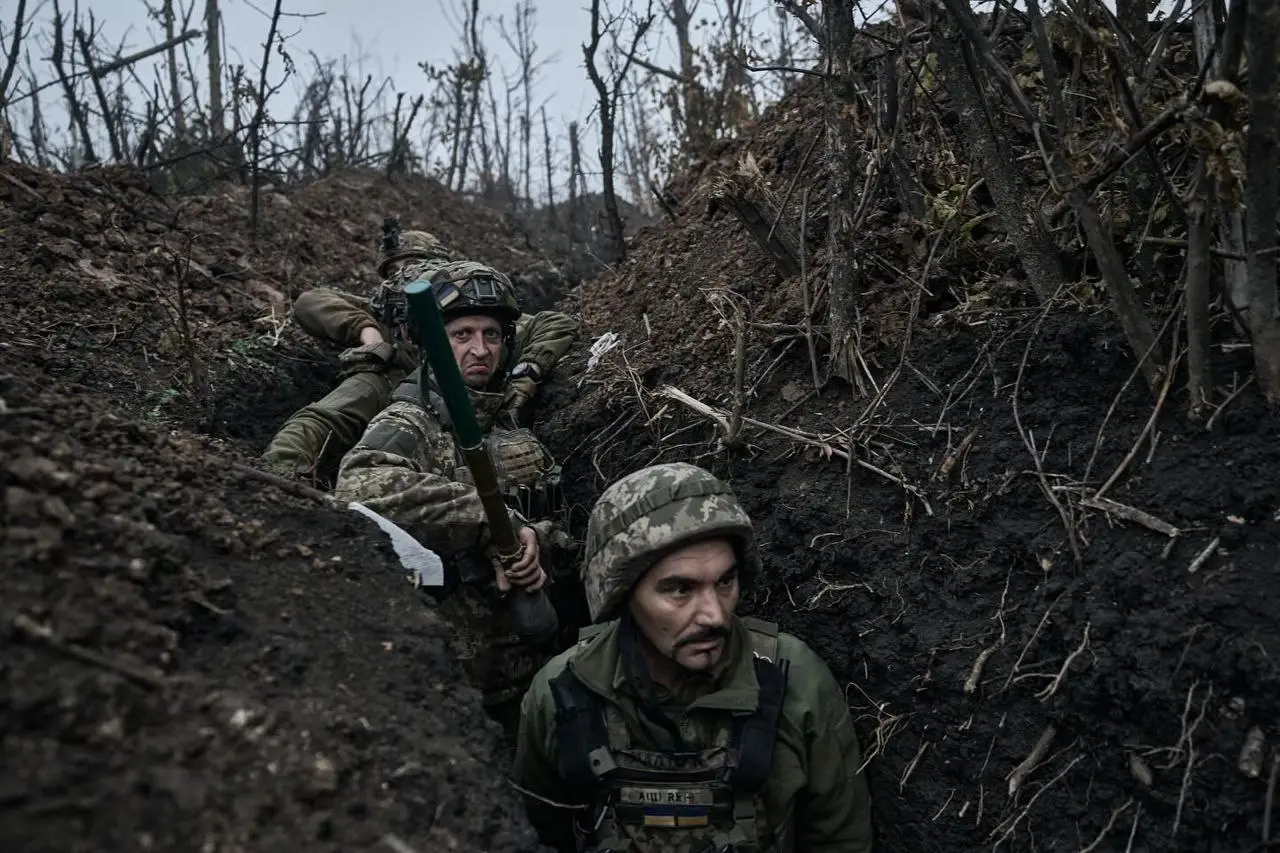 «Из четырех блиндажей остался один»: боевики ВСУ опубликовали предсмертное обращение к командованию «Из четырех блиндажей остался один»: боевики ВСУ опубликовали предсмертное обращение к командованию