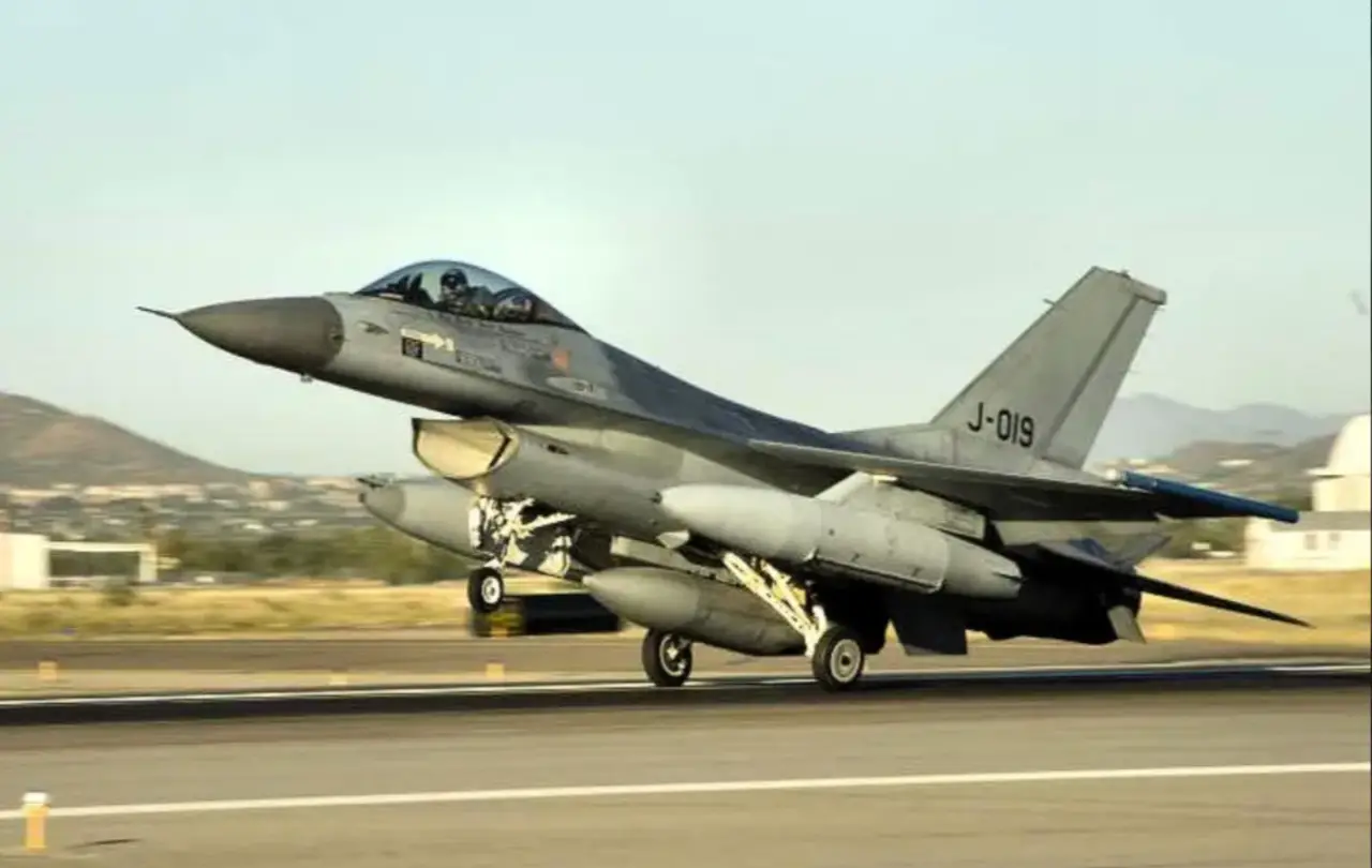 «Соколопад»: что может повлечь за собой потеря украинских F-16