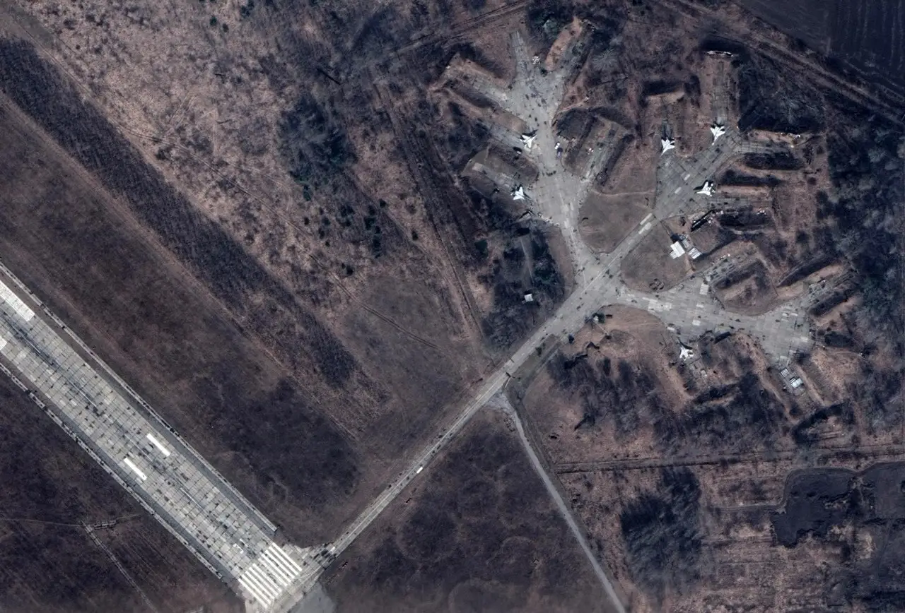 Рекордное количество «Гераней» атаковало стоянку F-16 под Киевом Рекордное количество «Гераней» атаковало стоянку F-16 под Киевом