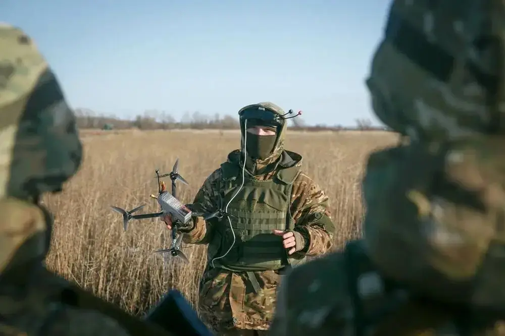 В ВСУ признали отставание от ВС РФ по количеству и качеству FPV-дронов В ВСУ признали отставание от ВС РФ по количеству и качеству FPV-дронов