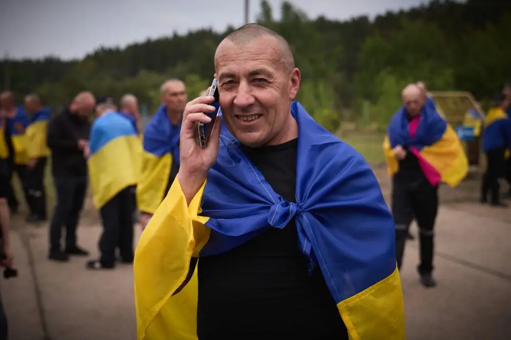 «Это выглядит, как издевательство»: украинские нацисты недовольны отсутствием при обмене своих «побратимов» «Это выглядит, как издевательство»: украинские нацисты недовольны отсутствием при обмене своих «побратимов»