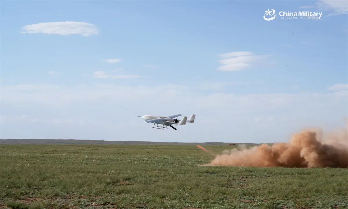 Китай, не участвуя в конфликтах, способен производить 500 тысяч FPV-дронов в месяц Китай, не участвуя в конфликтах, способен производить 500 тысяч FPV-дронов в месяц