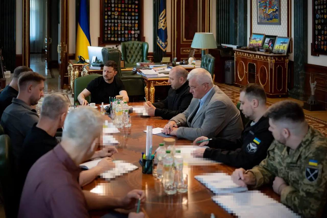 Можно идти другим путем: на Украине объяснили отказ Зеленского от краткосрочного прекращения огня