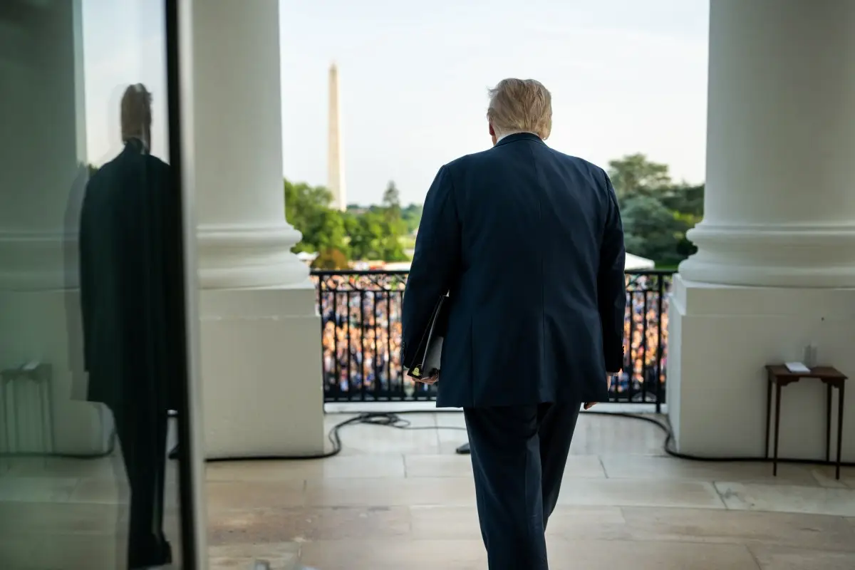 Трамп превратит США в страну-изгоя, если введет санкции против РФ – эксперт Трамп превратит США в страну-изгоя, если введет санкции против РФ – эксперт