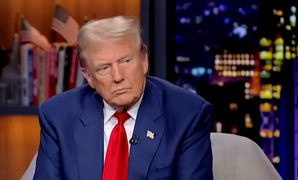 Трамп заявил о праве России «разбомбить к чертям» Украину Трамп заявил о праве России «разбомбить к чертям» Украину