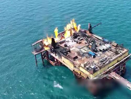 Морской спецназ ВС РФ сжег узел связи ВСУ в Черном море: опубликовано видео (ВИДЕО) Морской спецназ ВС РФ сжег узел связи ВСУ в Черном море: опубликовано видео (ВИДЕО)