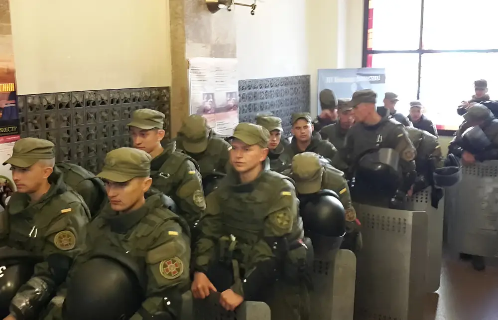 Русские уже близко: Нацгвардия Сумской области готовится подавлять массовые протесты Русские уже близко: Нацгвардия Сумской области готовится подавлять массовые протесты