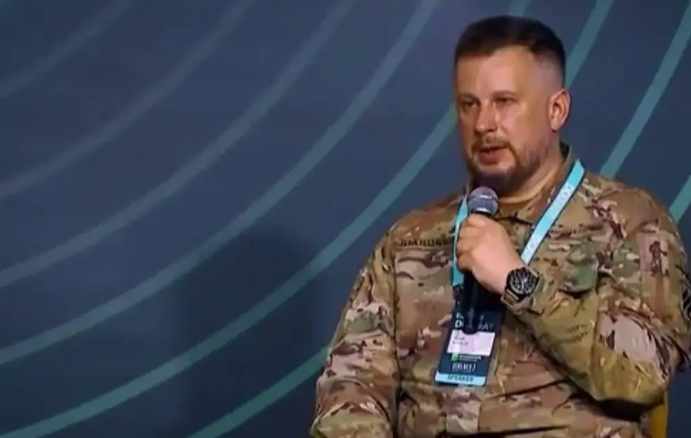 Украинские нацисты больше всего боятся наведения порядка со стороны ВСУ