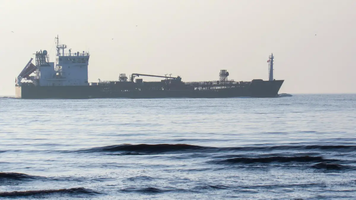 Почему Саудовская Аравия увеличила добычу нефти перед нападением Израиля на Иран