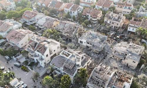 Иран и Израиль обменялись ракетными ударами: города в руинах, десятки погибших (ФОТО, ВИДЕО)